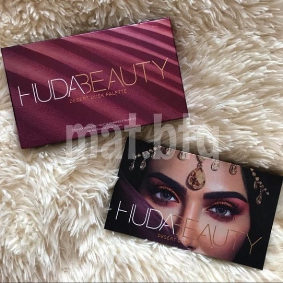 Huda Beauty Desert Dusk Eyeshadow Palette - Picture 2 of 3